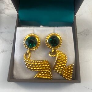 Swarovski vi ntage ea rrings